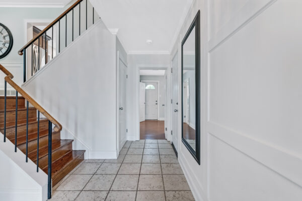 21-Page-Avenue-Toronto-Web-Salisbury-38