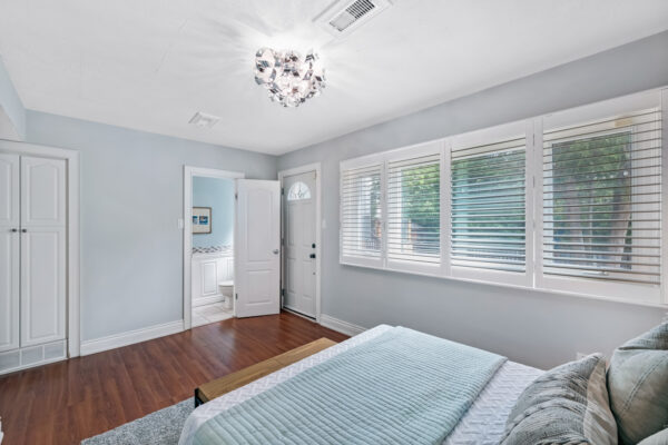 21-Page-Avenue-Toronto-Web-Salisbury-41