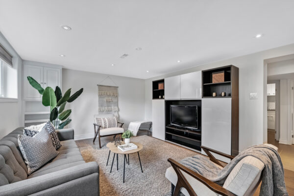 21-Page-Avenue-Toronto-Web-Salisbury-45