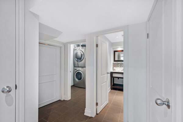 21-Page-Avenue-Toronto-Web-Salisbury-47