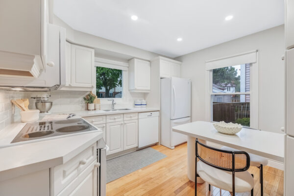 219-Goldhawk-Trail-Toronto-Web-Salisbury-16