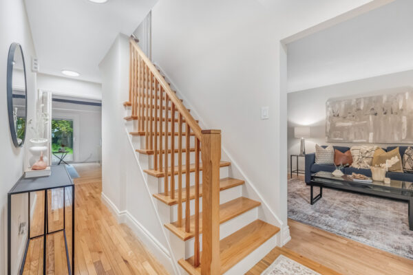 219-Goldhawk-Trail-Toronto-Web-Salisbury-23