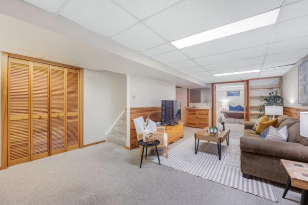 219-Goldhawk-Trail-Toronto-Web-Salisbury-37
