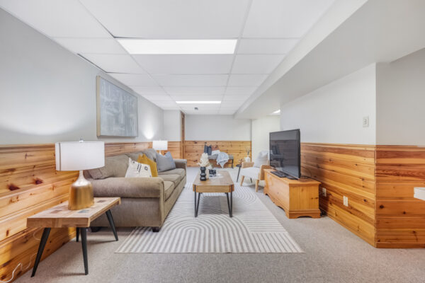 219-Goldhawk-Trail-Toronto-Web-Salisbury-40