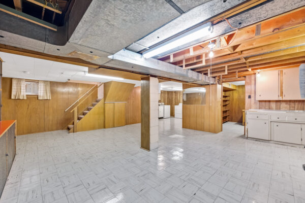 273-Dunview-Avenue-Toronto-Web-Salisbury-43