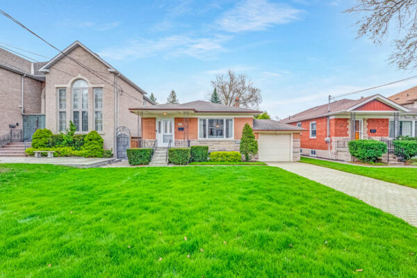 273-Dunview-Avenue-Toronto-Web-Salisbury-5