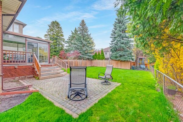 273-Dunview-Avenue-Toronto-Web-Salisbury-56