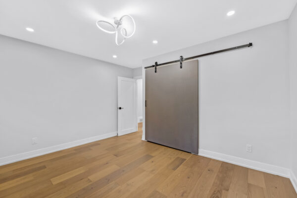 30-Snowcrest-Avenue-Toronto-Web-Salisbury-38