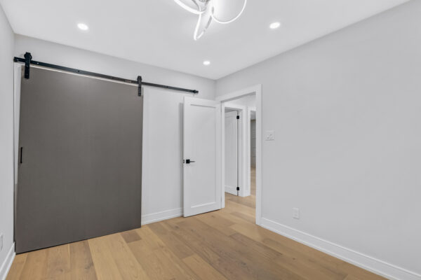 30-Snowcrest-Avenue-Toronto-Web-Salisbury-41
