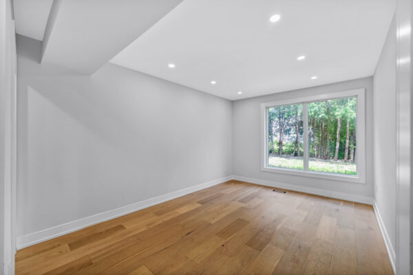 30-Snowcrest-Avenue-Toronto-Web-Salisbury-49
