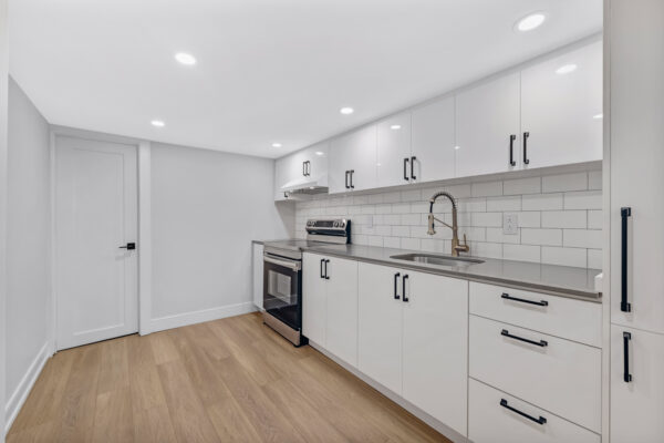 30-Snowcrest-Avenue-Toronto-Web-Salisbury-58