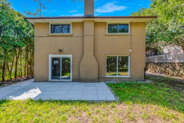 30-Snowcrest-Avenue-Toronto-Web-Salisbury-74