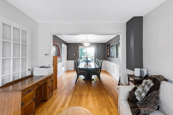 353-Pickering-Crescent-Newmarket-Web-Salisbury-14
