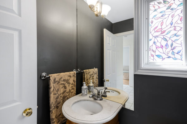 353-Pickering-Crescent-Newmarket-Web-Salisbury-22