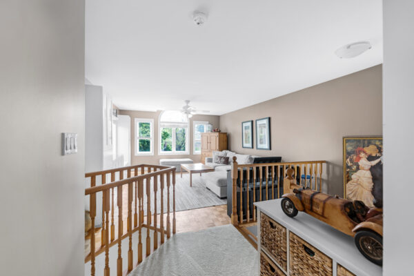 353-Pickering-Crescent-Newmarket-Web-Salisbury-24