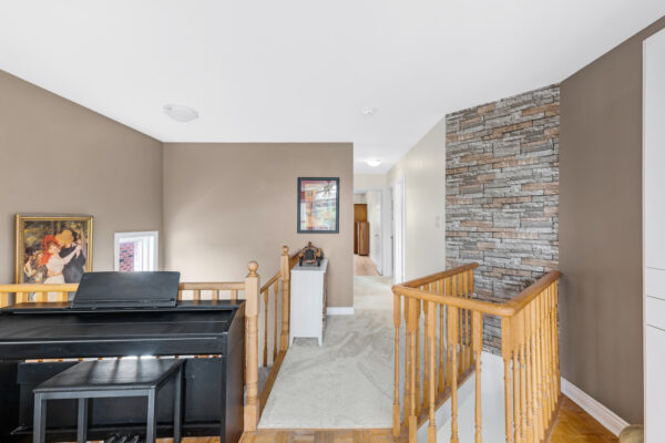 353-Pickering-Crescent-Newmarket-Web-Salisbury-28