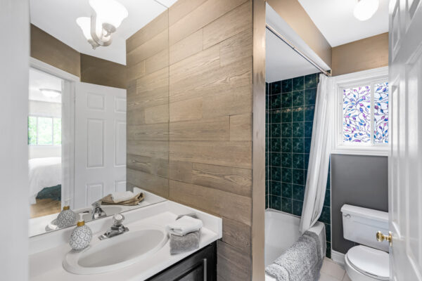 353-Pickering-Crescent-Newmarket-Web-Salisbury-31