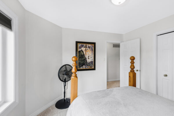353-Pickering-Crescent-Newmarket-Web-Salisbury-36