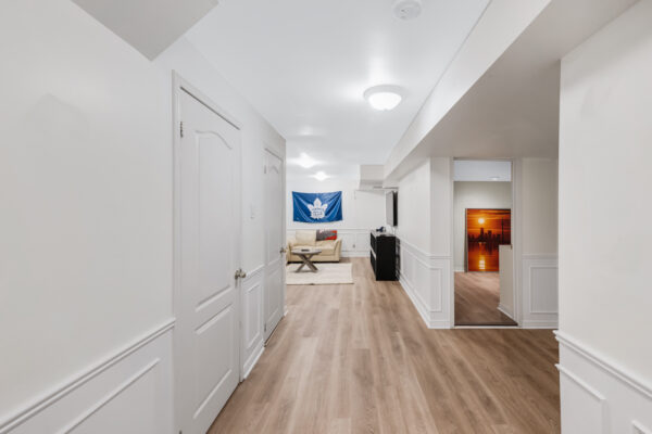 353-Pickering-Crescent-Newmarket-Web-Salisbury-39