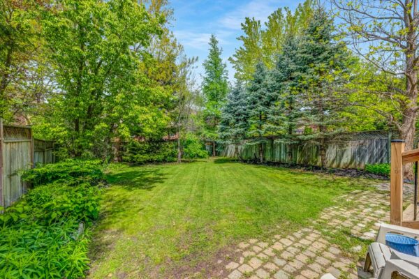 353-Pickering-Crescent-Newmarket-Web-Salisbury-49