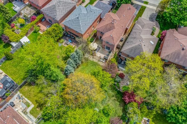 353-Pickering-Crescent-Newmarket-Web-Salisbury-51