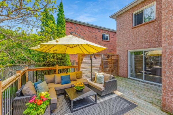 353-Pickering-Crescent-Newmarket-Web-Salisbury-54