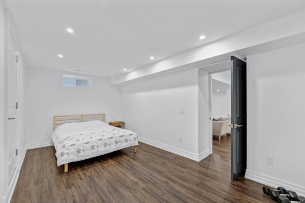37-Fairside-Avenue-Toronto-Web-Salisbury-62