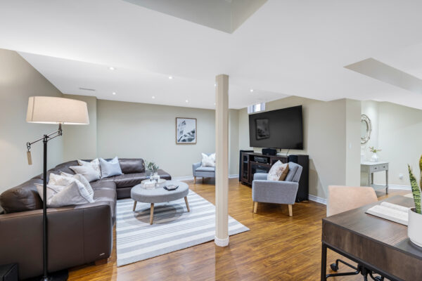 39-Divine-Drive-Whitby-Web-Salisbury-46