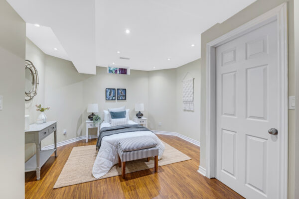 39-Divine-Drive-Whitby-Web-Salisbury-50