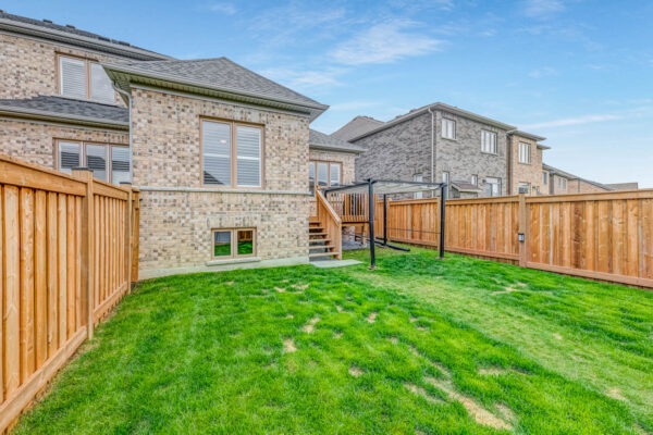 39-Southampton-Street-Port-Perry-Web-Salisbury-44