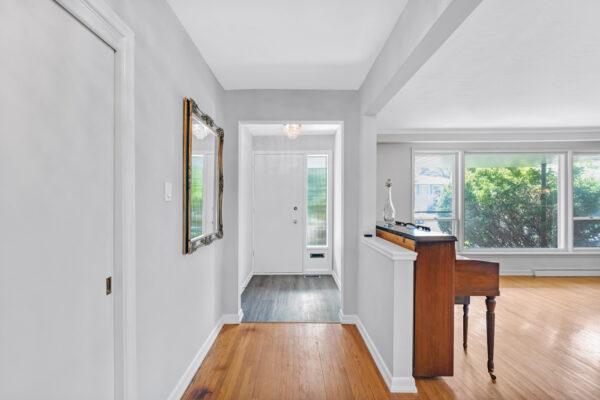 39-Viamede-Crescent-Toronto-Web-Salisbury-10