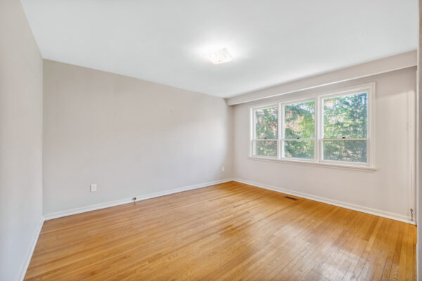 39-Viamede-Crescent-Toronto-Web-Salisbury-27