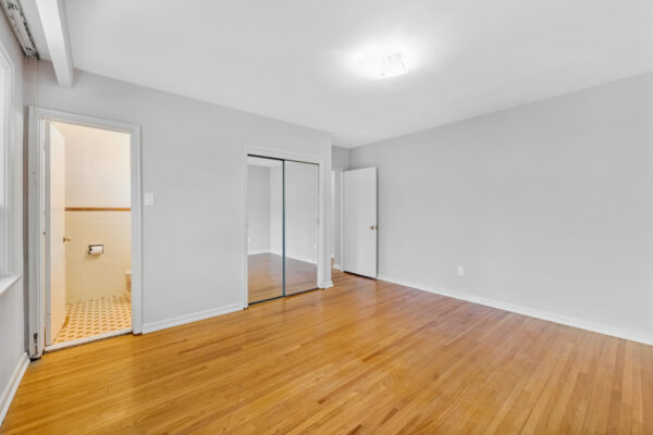 39-Viamede-Crescent-Toronto-Web-Salisbury-29