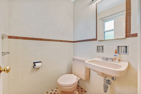 39-Viamede-Crescent-Toronto-Web-Salisbury-30
