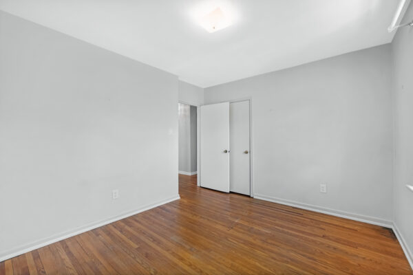 39-Viamede-Crescent-Toronto-Web-Salisbury-37