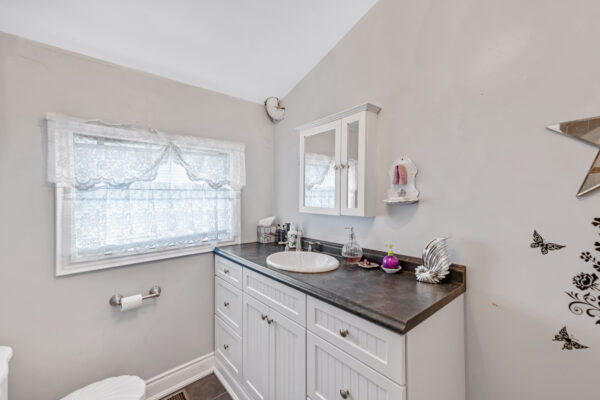 52-Osbourne-Street-Georgina-Web-Salisbury-32
