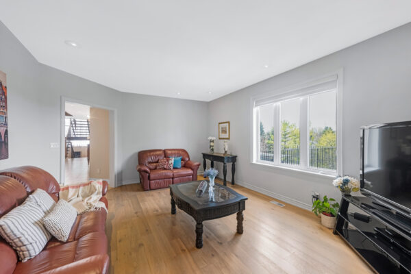 76-Deerchase-Circle-Vaughan-Web-Salisbury-20