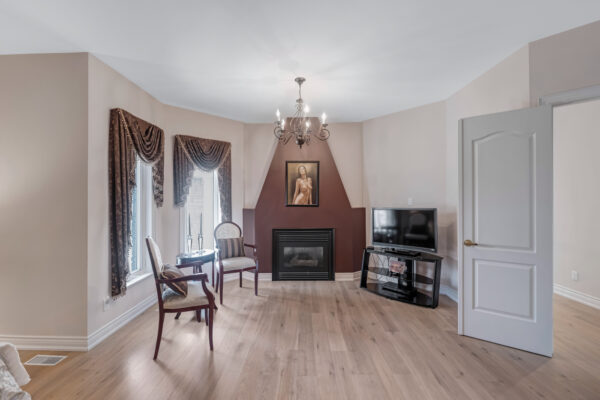 76-Deerchase-Circle-Vaughan-Web-Salisbury-30