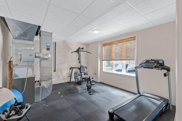 76-Deerchase-Circle-Vaughan-Web-Salisbury-54