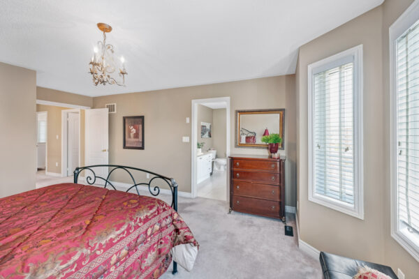 91-Capera-Drive-Vaughan-Web-Salisbury-33