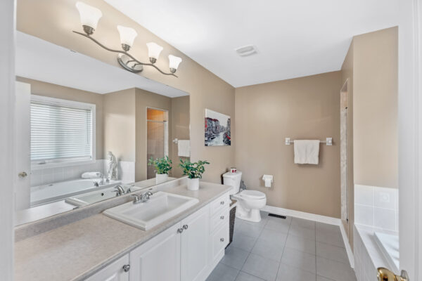 91-Capera-Drive-Vaughan-Web-Salisbury-34
