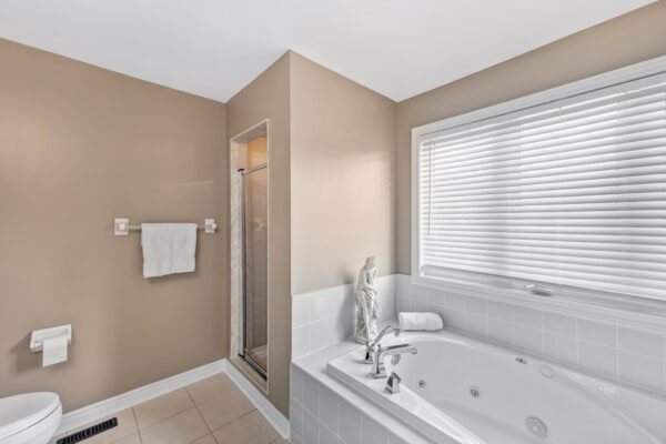 91-Capera-Drive-Vaughan-Web-Salisbury-36