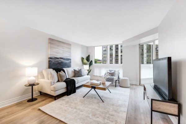 10-Kenneth-Avenue-#406-Toronto-Web-Salisbury-11
