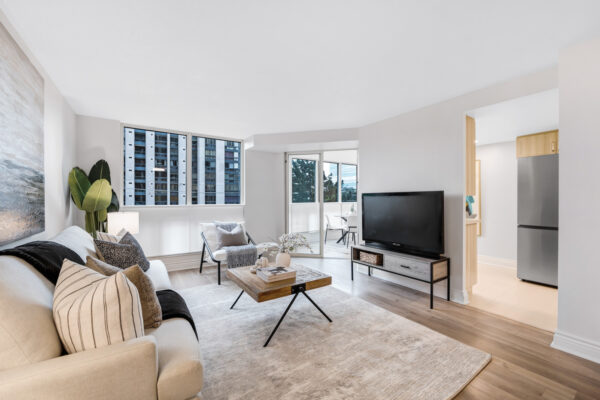 10-Kenneth-Avenue-#406-Toronto-Web-Salisbury-13