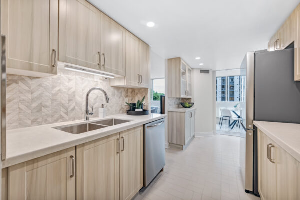 10-Kenneth-Avenue-#406-Toronto-Web-Salisbury-18