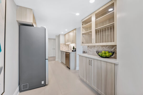 10-Kenneth-Avenue-#406-Toronto-Web-Salisbury-22
