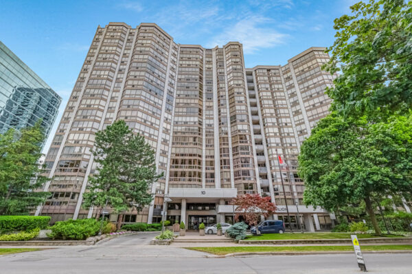 10-Kenneth-Avenue-#406-Toronto-Web-Salisbury-3