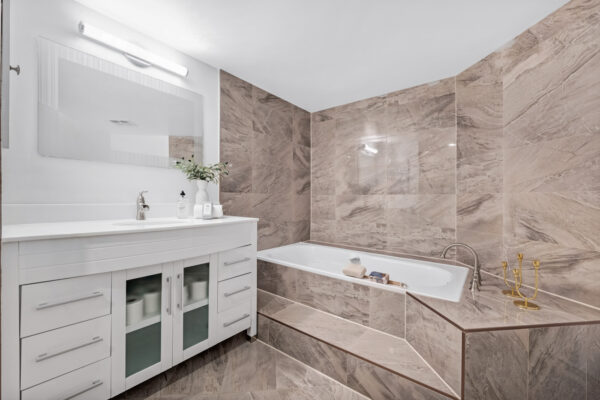 10-Kenneth-Avenue-#406-Toronto-Web-Salisbury-30