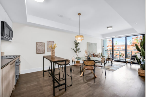 118-Merchants'-Wharf-#517-Toronto-Web-Salisbury-11
