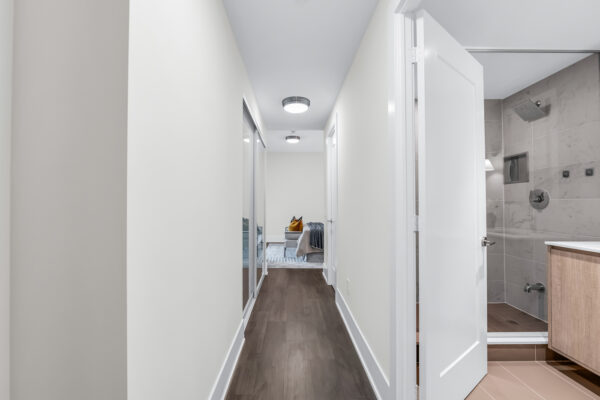 118-Merchants'-Wharf-#517-Toronto-Web-Salisbury-27